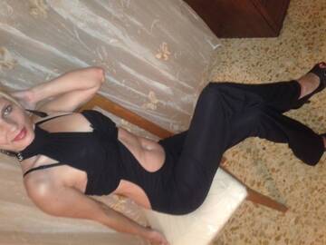 Public Photo of deea_hot_27