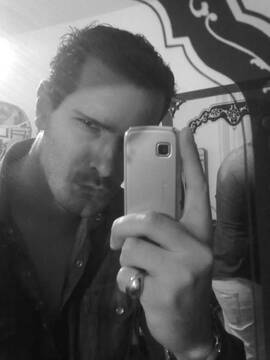 Public Photo of morochiunque