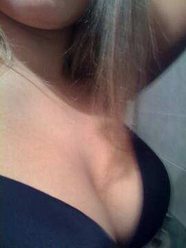 Public Photo of sexybaby12