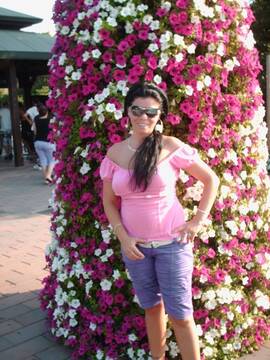 Public Photo of Sharon_25